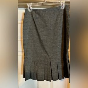 Gray skirt with pleets at bottom